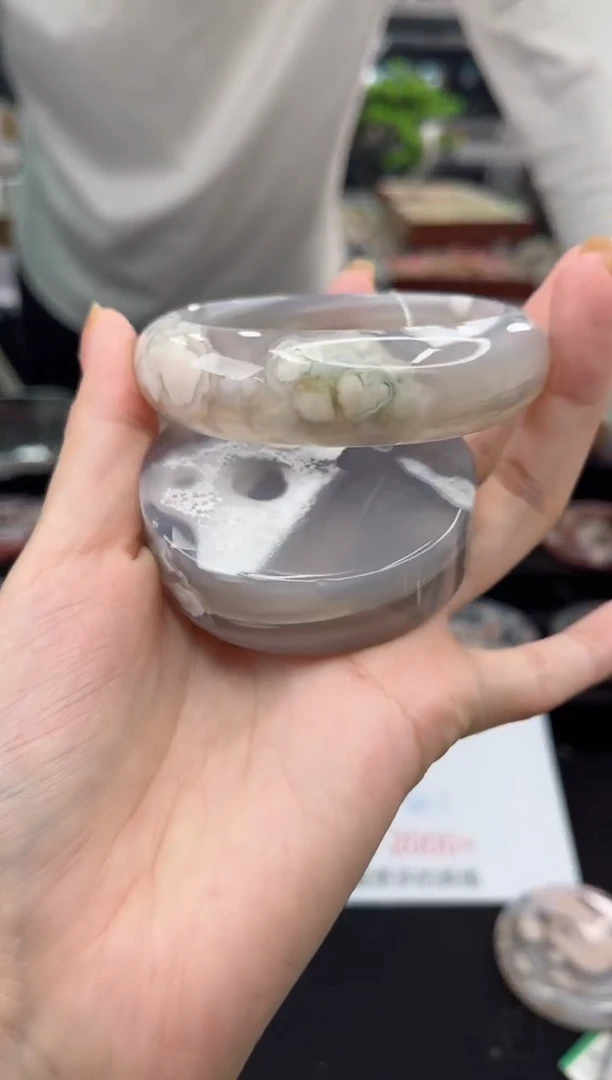 【闪购商品】石英质玉手镯未镶嵌58圈口（赠品镯心）3571263