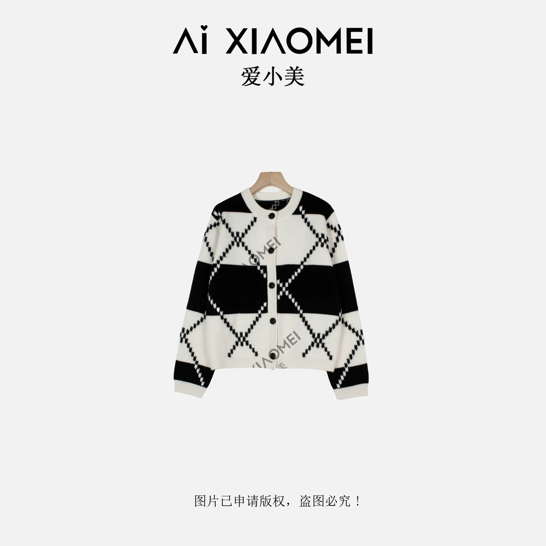 Aixiaomei/爱小美100纯山羊绒复古菱格纹圆领针织开衫YR08-1870