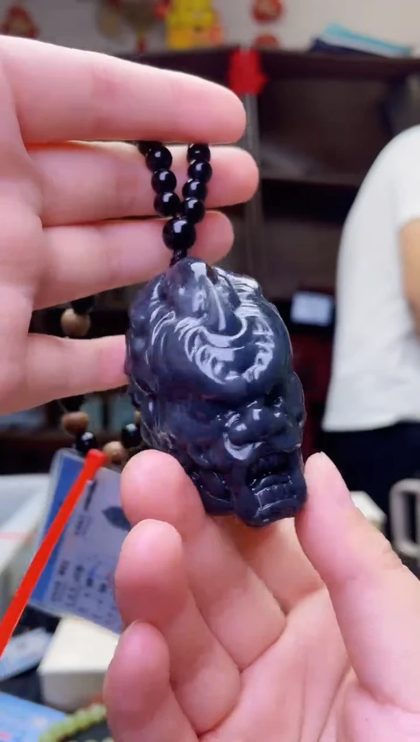 和田玉未镶嵌颈饰1