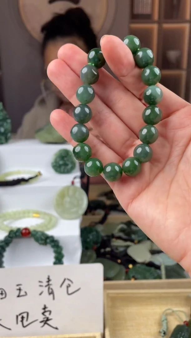 颈饰未镶嵌和田玉拍一发一，多样性发货