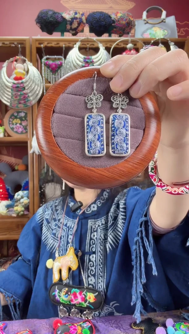 刺绣耳环156甜甜家