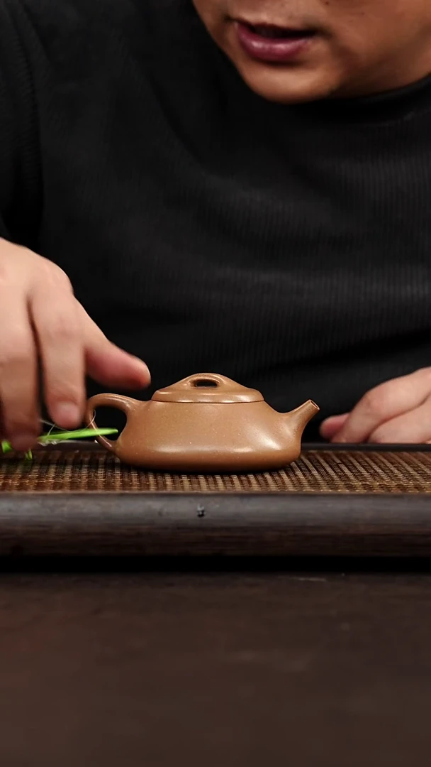 紫砂茶案宜兴悦茗壶紫砂  4号井老段泥