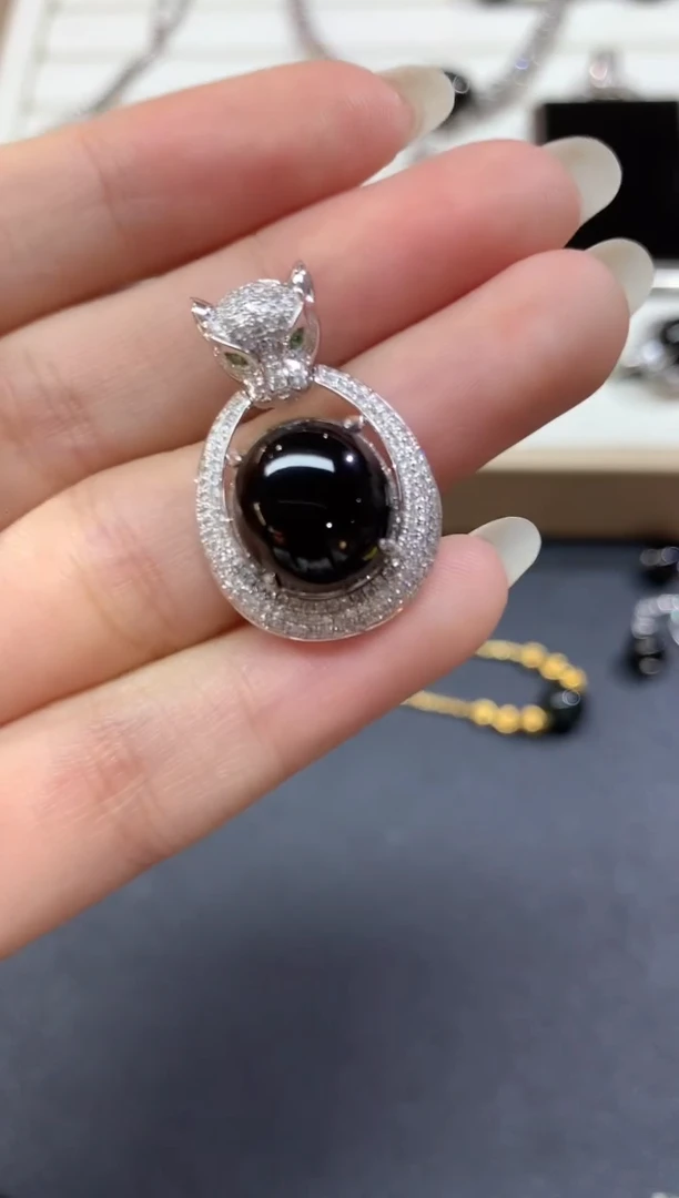 吊坠(不含链)18K金镶嵌翡翠墨翠吊坠|14800