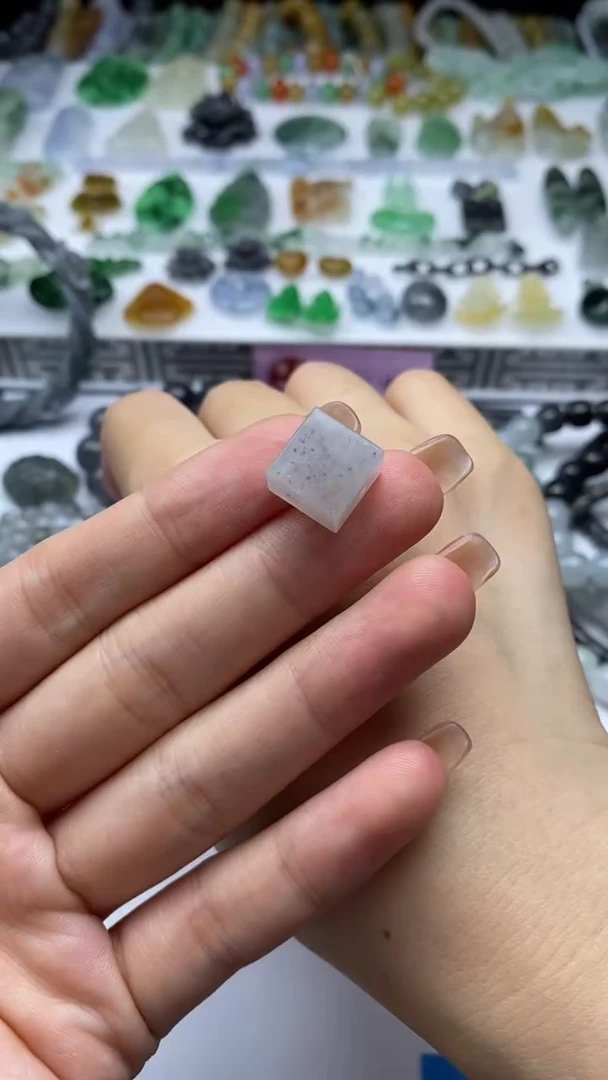 未镶嵌挂件翡翠翡翠