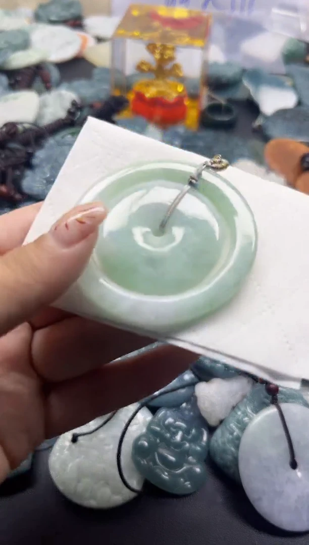 【闪购商品】翡翠颈饰未镶嵌翡翠