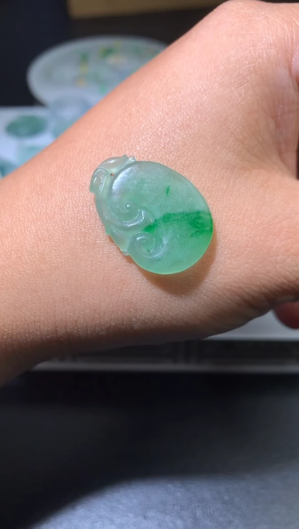 未镶嵌定制翡翠毛货