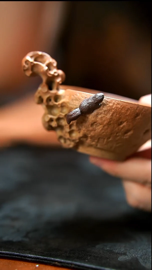 茶壶紫砂柴烧松鼠太湖石杯子