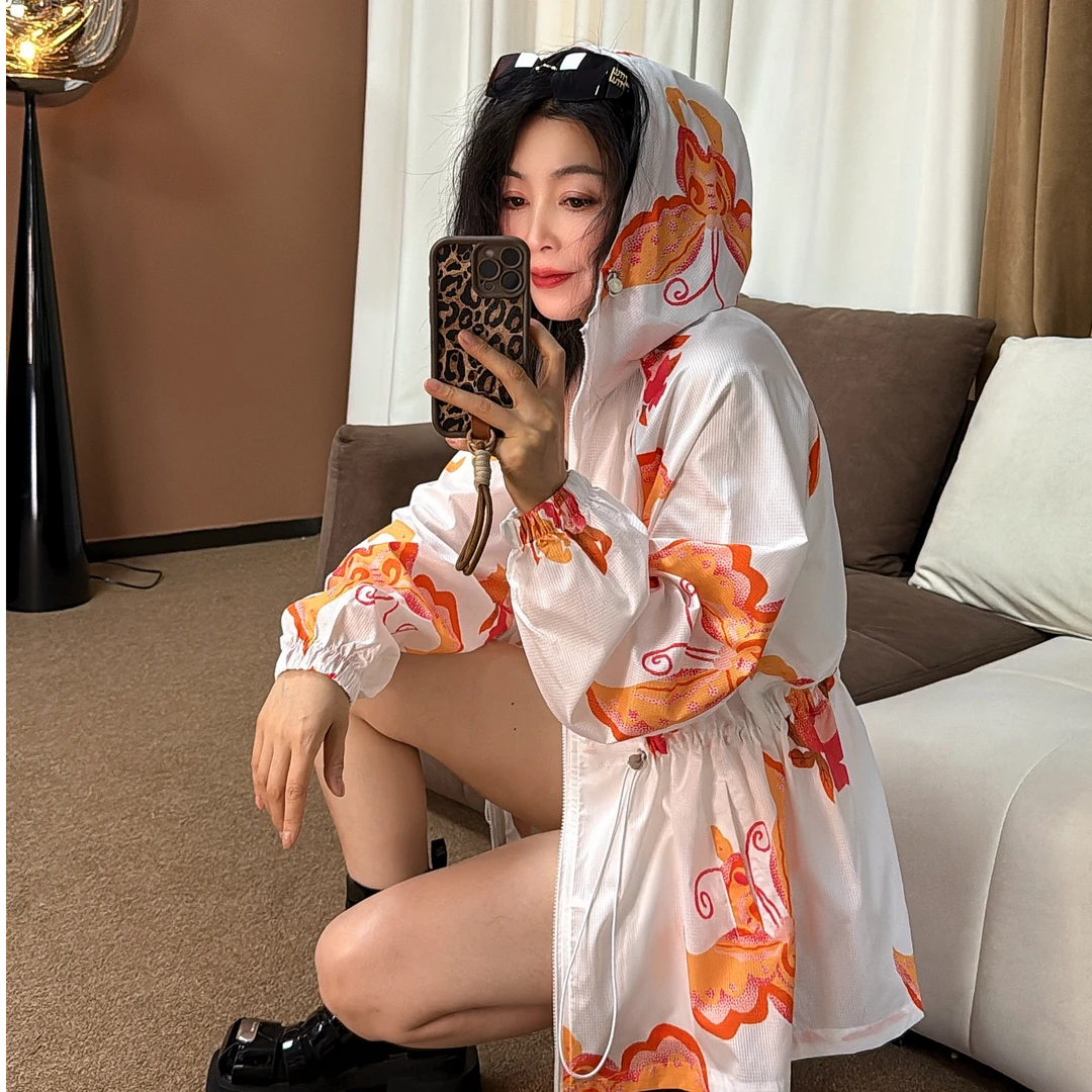 2025年新款大蝴蝶防晒风衣长袖连帽宽松印花薄款