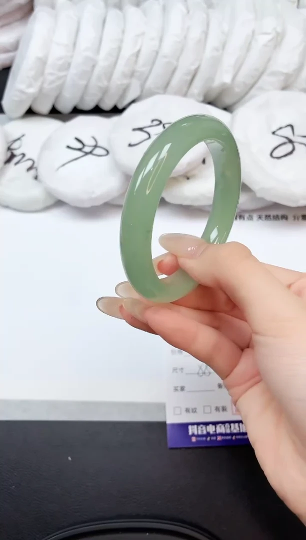 石英质玉手镯未镶嵌25K83-55