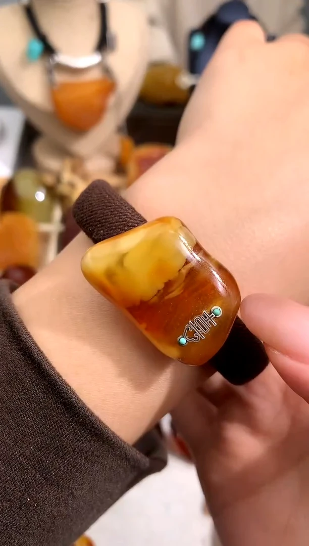 【闪购商品】蜜蜡裸石未镶嵌似玉