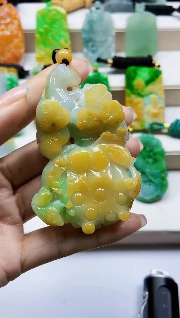 颈饰未镶嵌翡翠翡翠A货