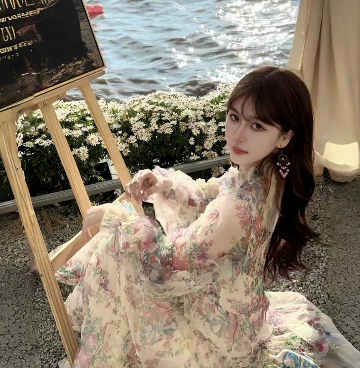 法式秋夏季圆领常规碎花A字裙连衣裙沙滩裙气质薄款裙子2062