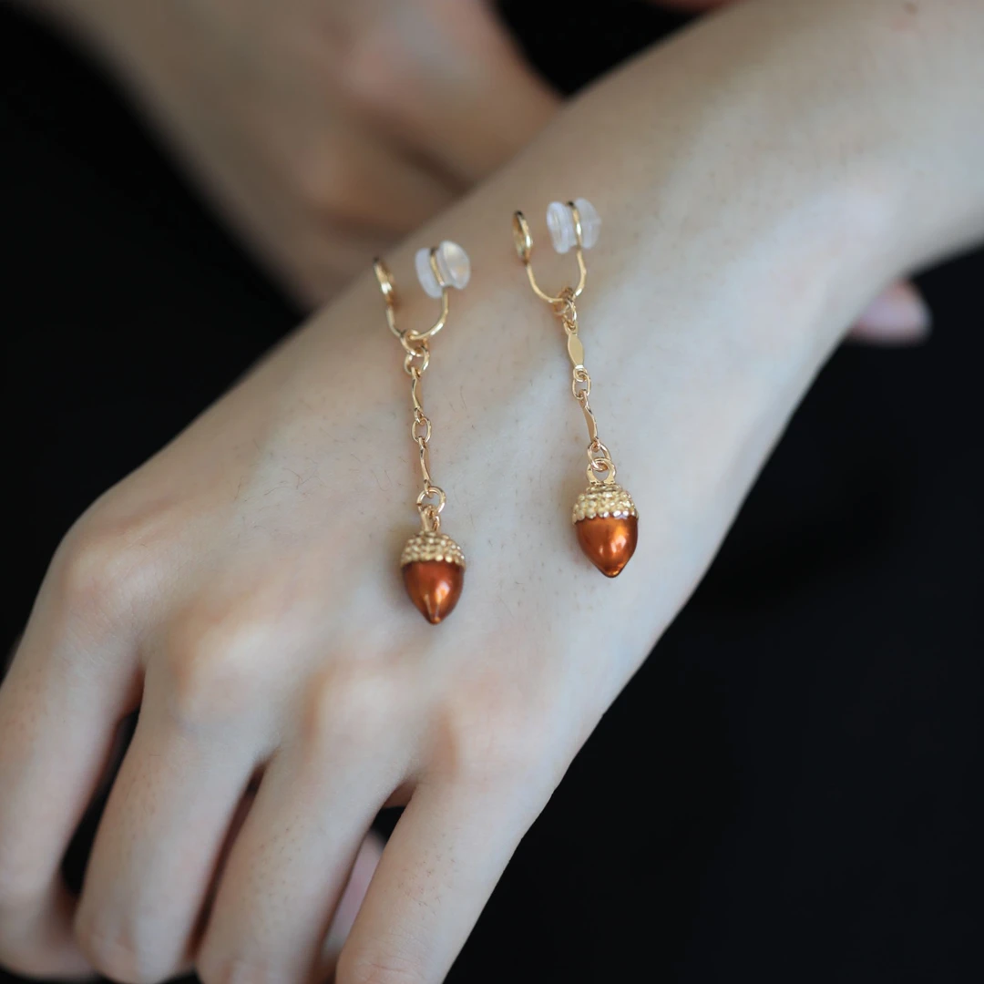 合金耳饰 少女感小松果无耳㓊耳夹精致女欧美耳饰潮女氛围感配饰