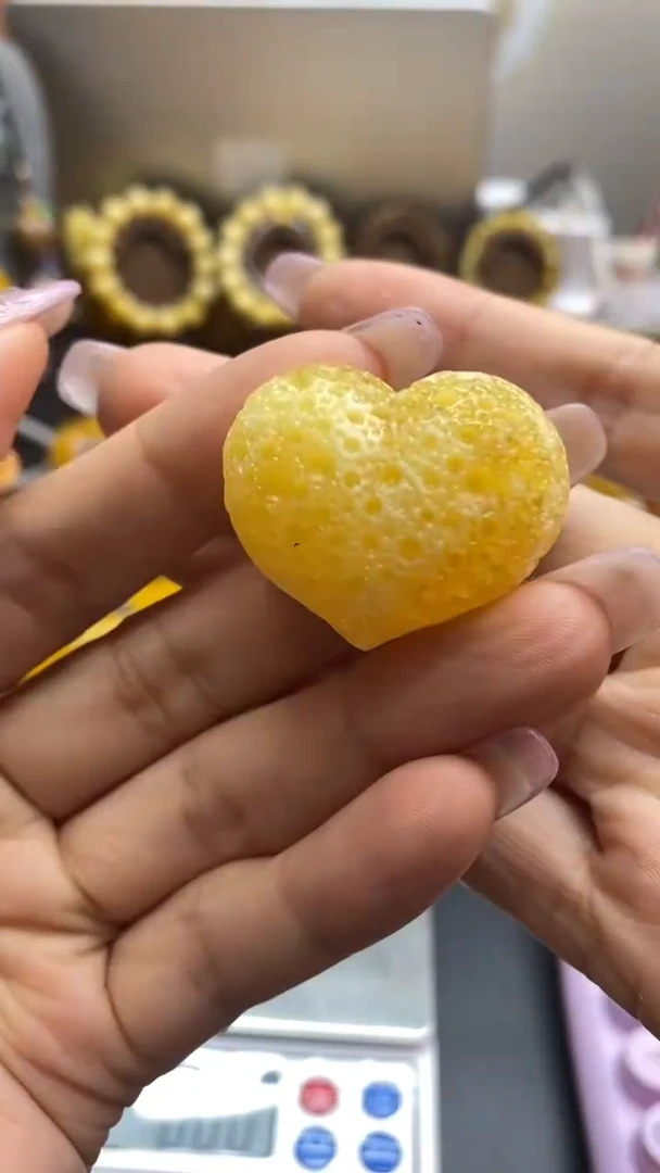 琥珀未镶嵌珠宝奇石2228