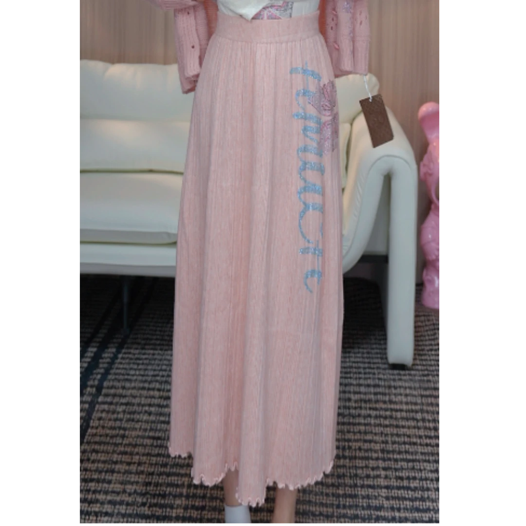 TCH【柔软舒适】冬款时尚烫钻粉色休闲风女装半身裙T75D22E5007