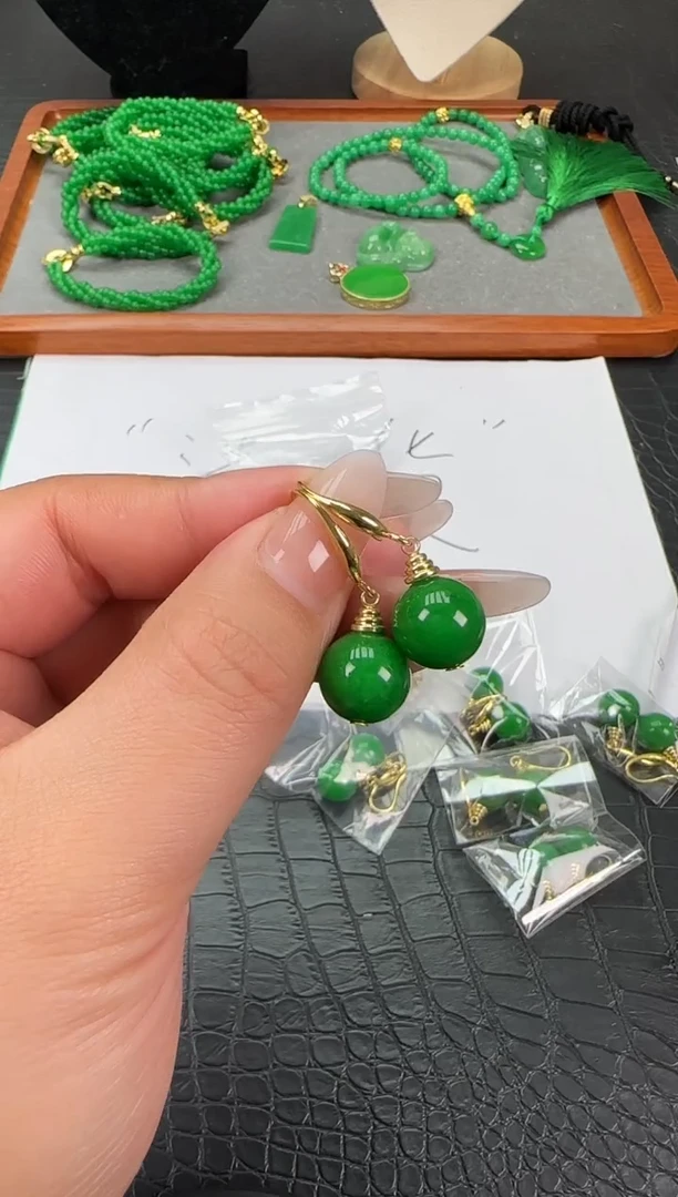 未镶嵌翡翠耳饰新款圆球耳坠