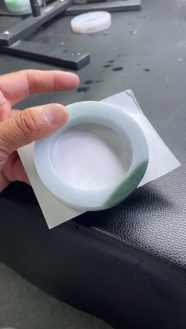 未镶嵌手镯定制翡翠手镯