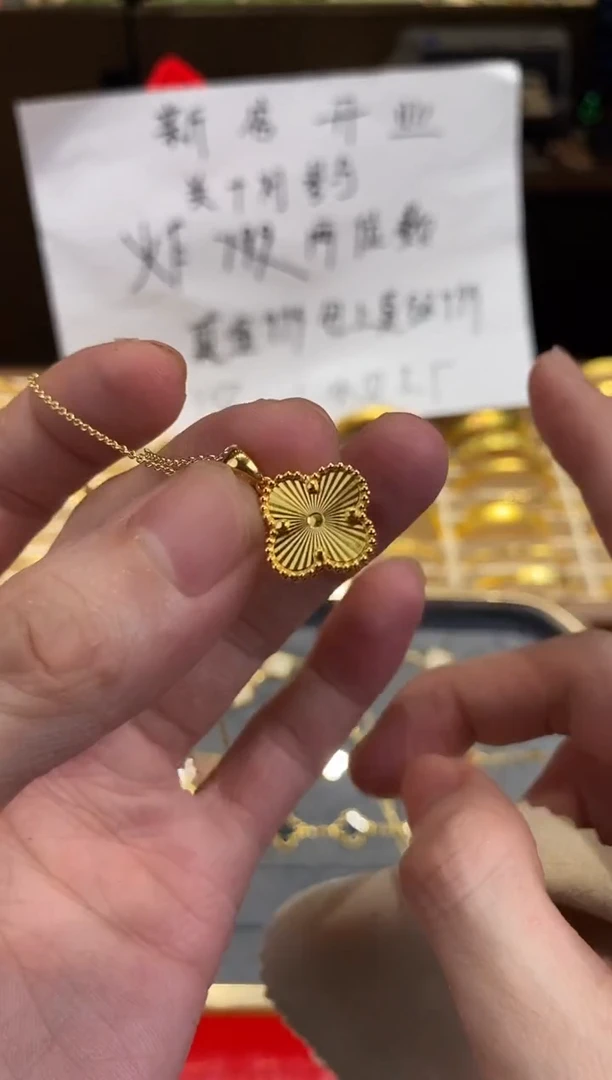 吊坠足银无厚jin工艺四叶草镭射吊坠