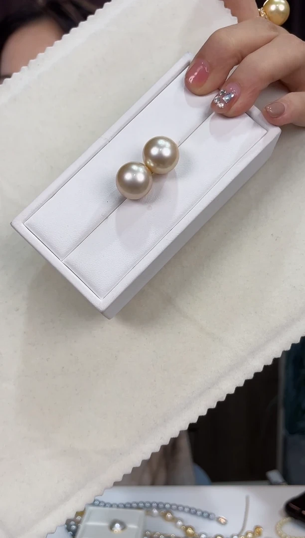 18K金镶嵌海水珍珠耳饰干枯澳白14-15mm