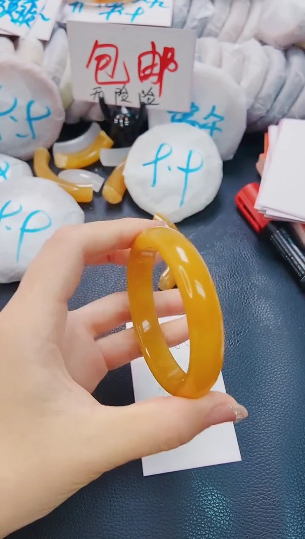 石英质玉手镯未镶嵌J85-59-60