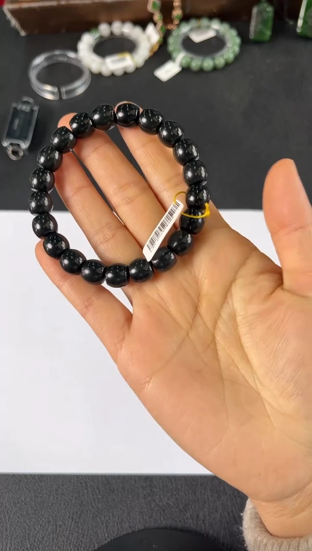 颈饰未镶嵌和田玉蜗***天手串