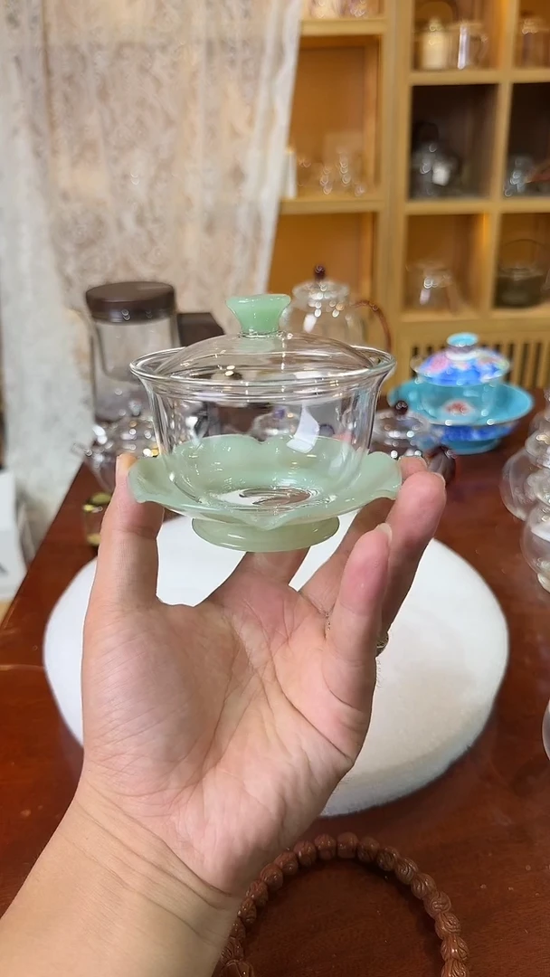 云绿盖碗。。。。。。。。。。