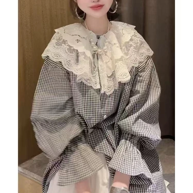 大码新款法式小众宽松遮肉显瘦拼接蕾丝领格格衬衫