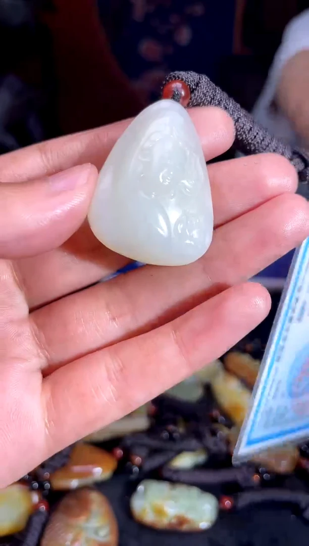 和田玉未镶嵌挂件1