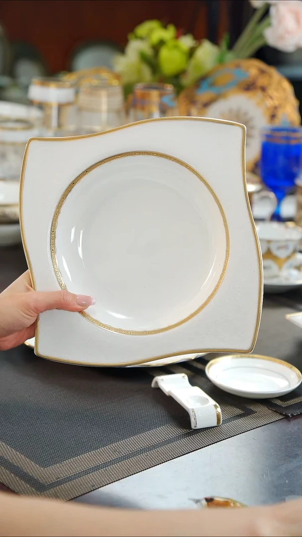 瓷片9英寸草帽盘  1个