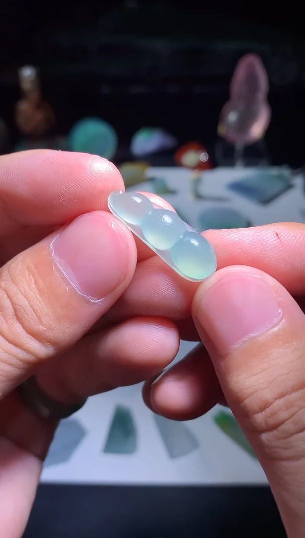 未镶嵌定制翡翠带子