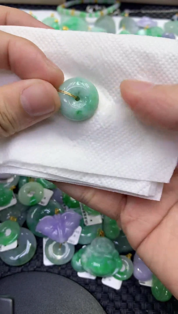 颈饰未镶嵌翡翠天然缅甸A货翡翠