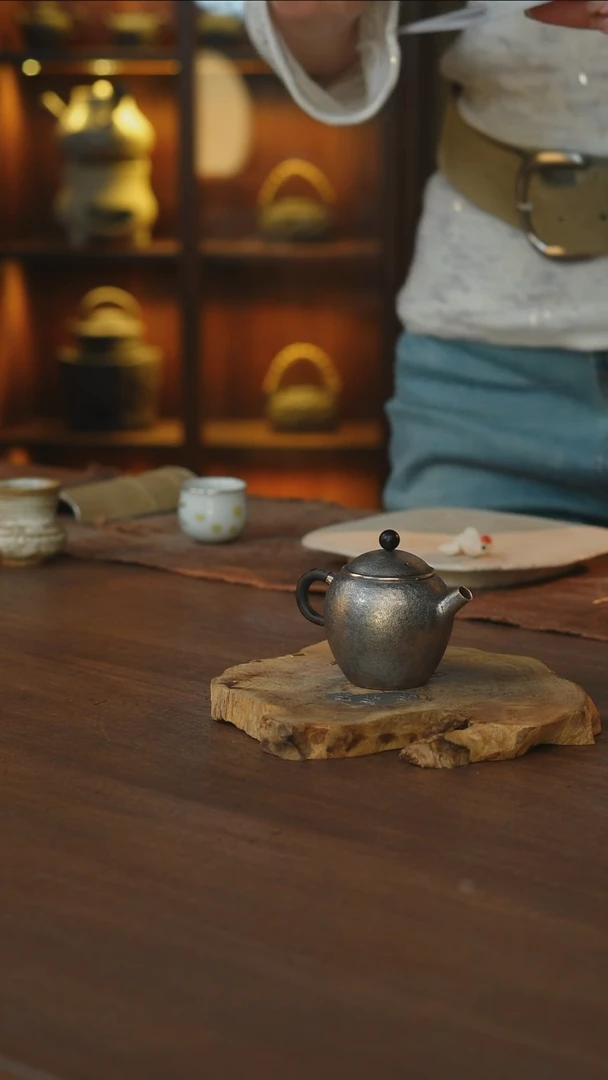 ?*超小银壶......