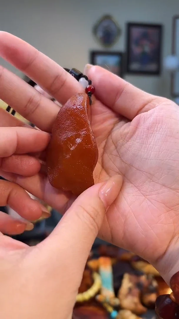 琥珀颈饰未镶嵌手把