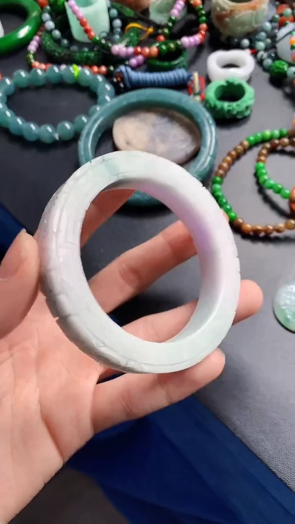 颈饰未镶嵌翡翠天然A货翡翠57.5圈口