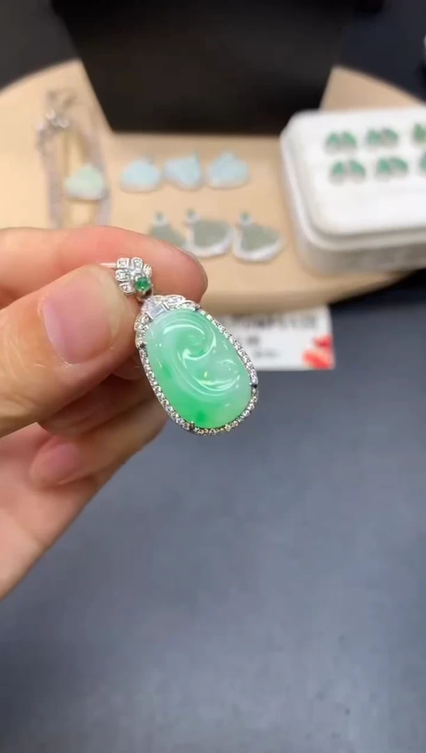 翡翠银S925镶嵌吊坠(不含链)如意【多样性发其一】