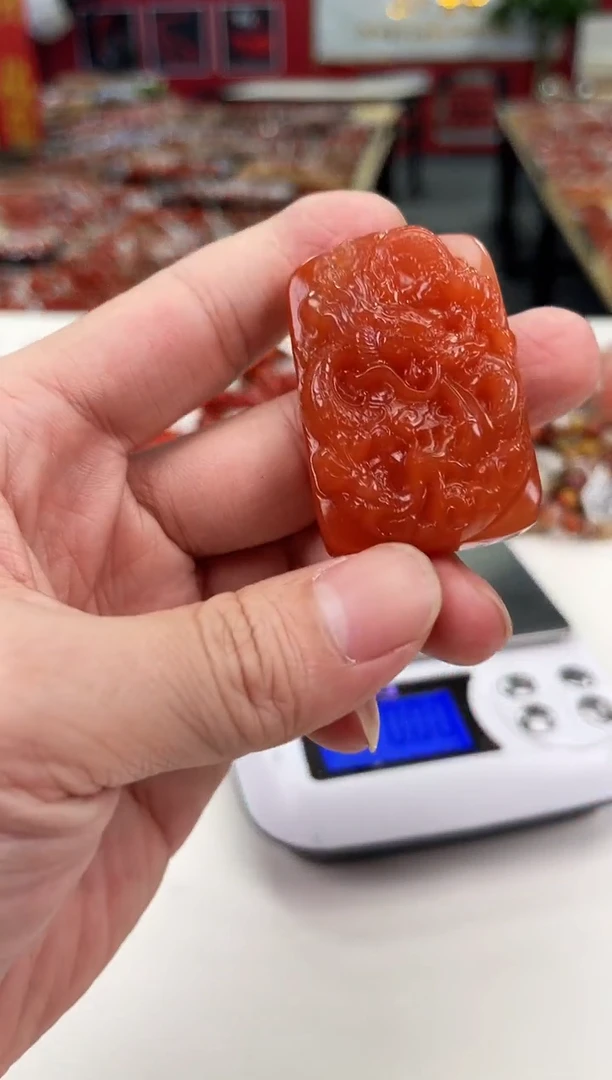 南红玛瑙雕刻吊坠未镶嵌一个/条