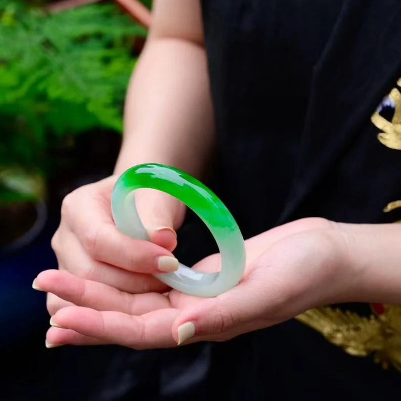 六禧斋 天然A货翡翠手镯