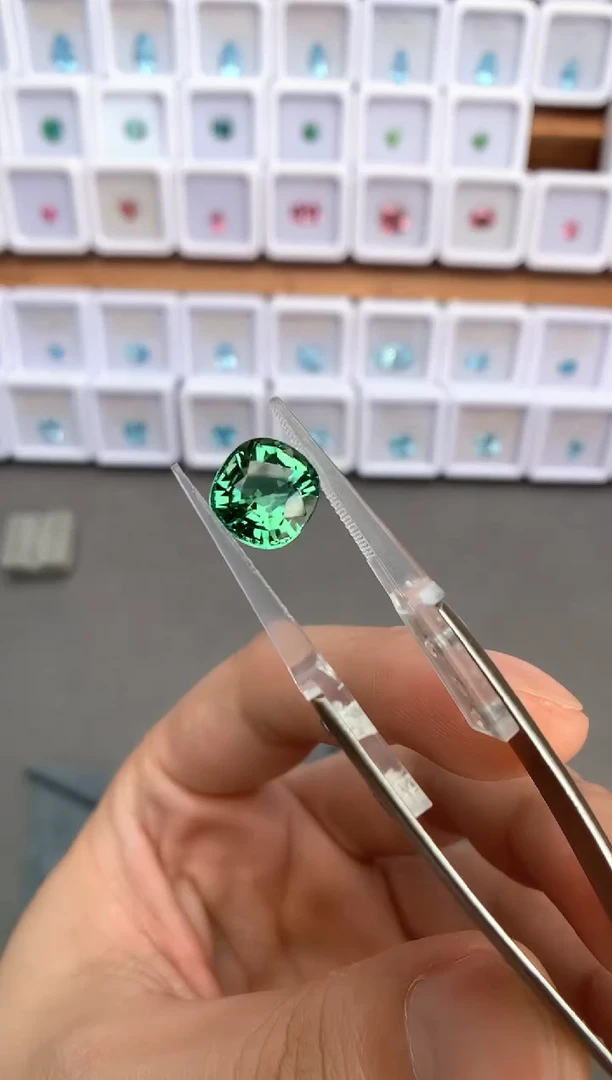 未镶嵌裸石定制碧玺4.7ct 10121