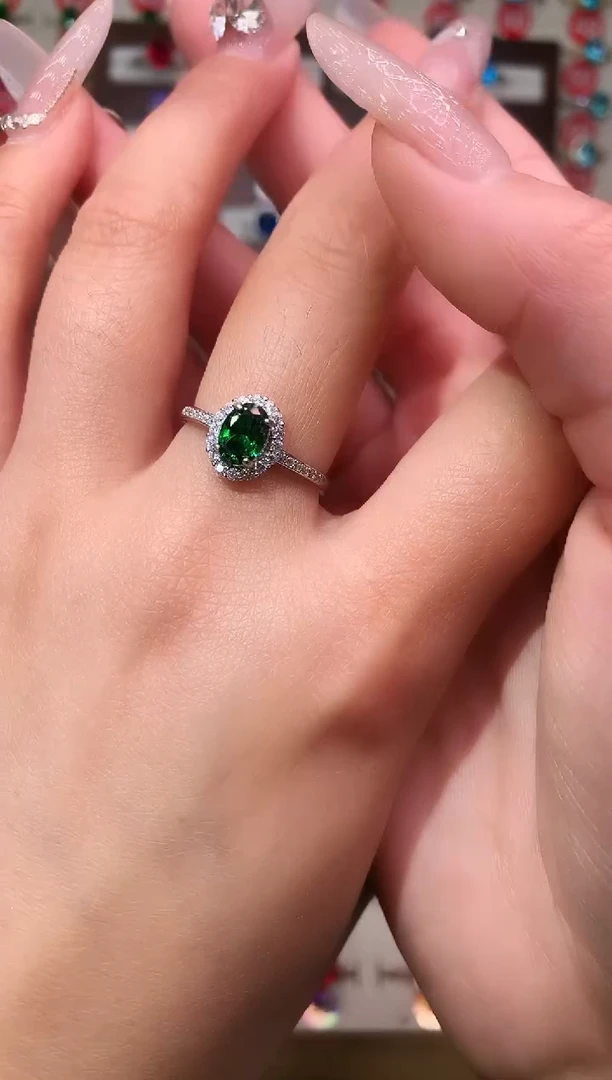 银S925镶嵌透辉石戒指5*7 银托