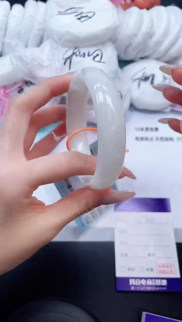 未镶嵌手镯和田玉11V40-62