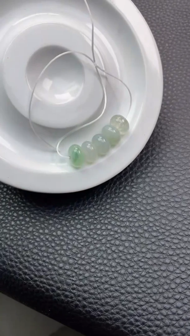 翡翠散珠52天然A货翡翠散珠卡9+