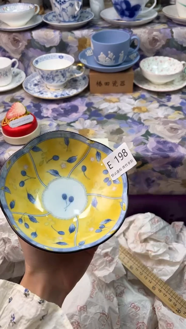 瓷片樱*瓷片瓷片           E 198