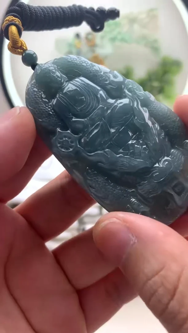 颈饰未镶嵌翡翠大日