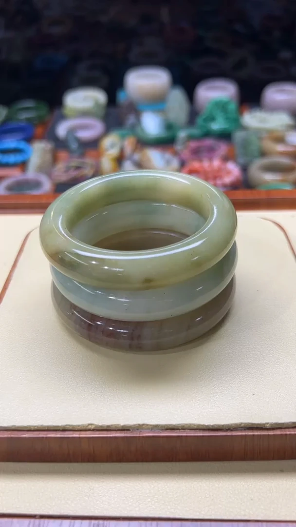 未镶嵌手镯石英质玉阿*063