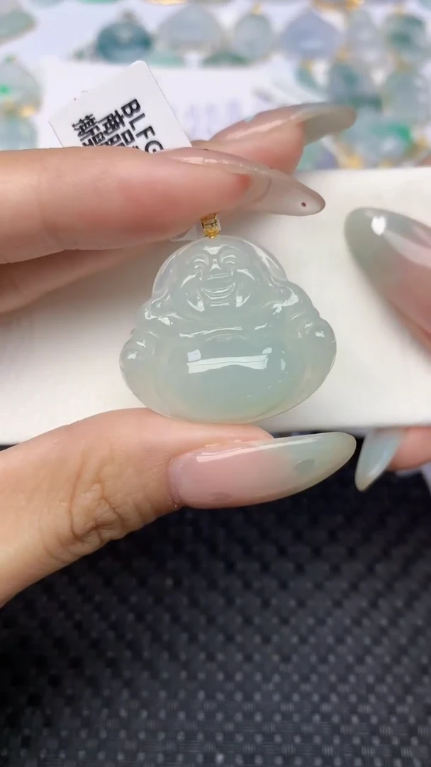 翡翠18K金镶嵌颈饰天然翡翠a货