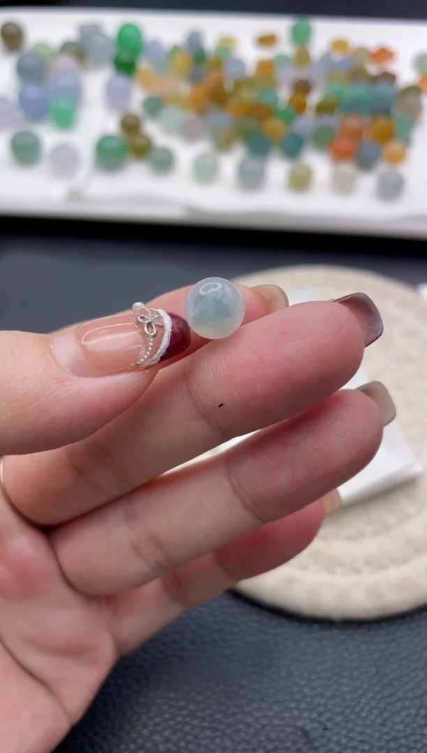 【闪购商品】定制翡翠未镶嵌珠子