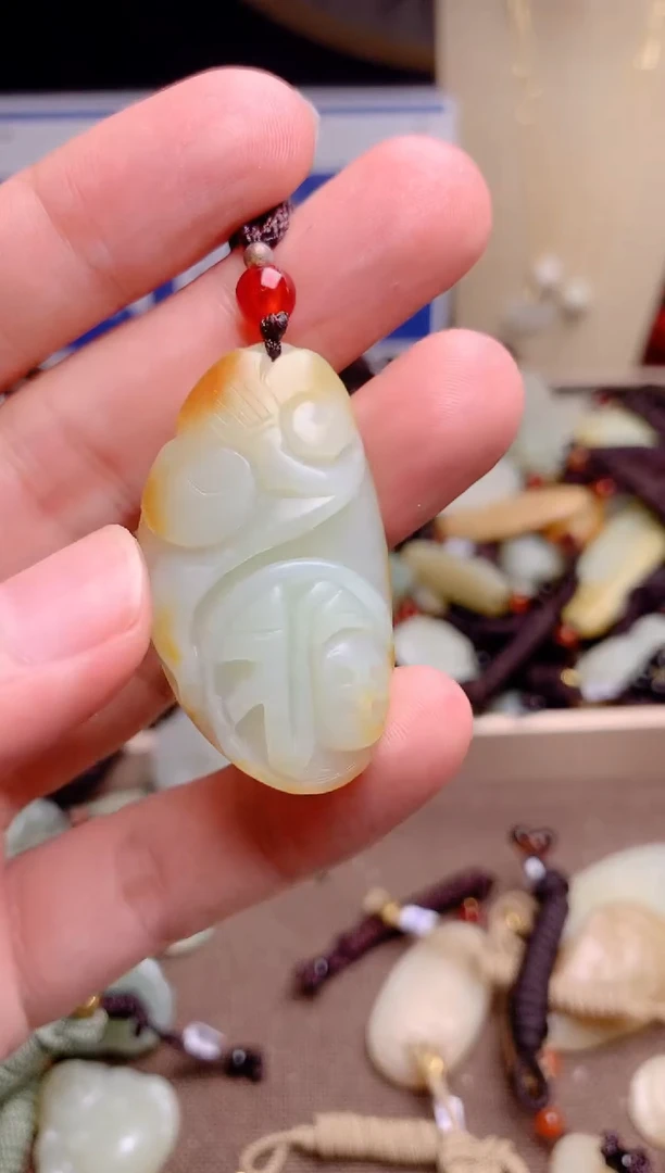 和田玉未镶嵌颈饰1