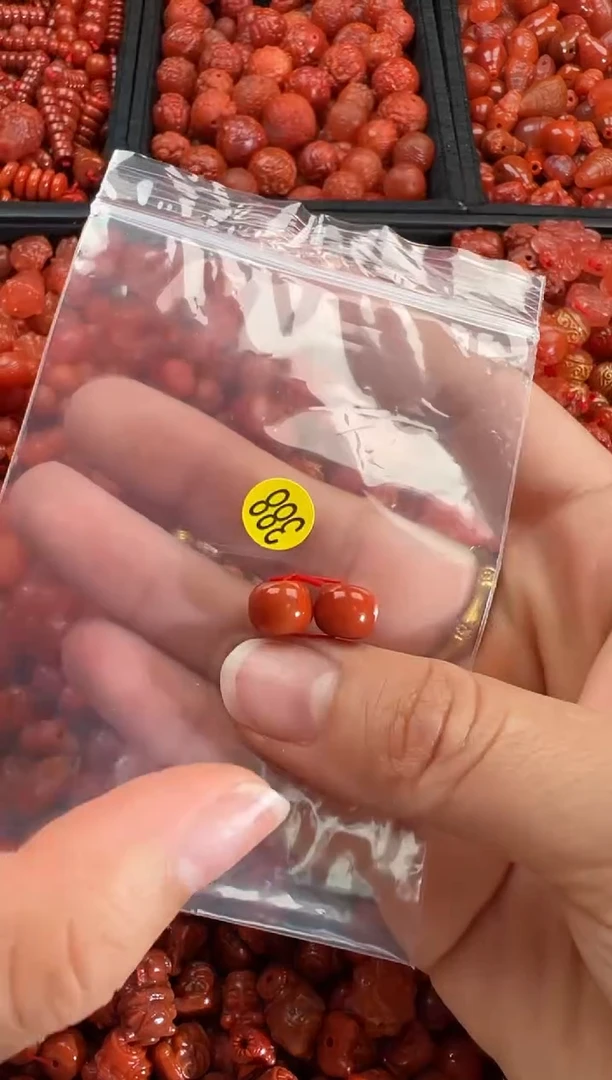 【闪购商品】南红玛瑙颈饰未镶嵌1