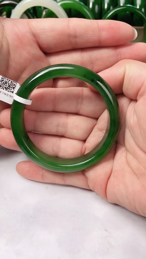 未镶嵌手镯和田玉（碧玉）碧玉手镯