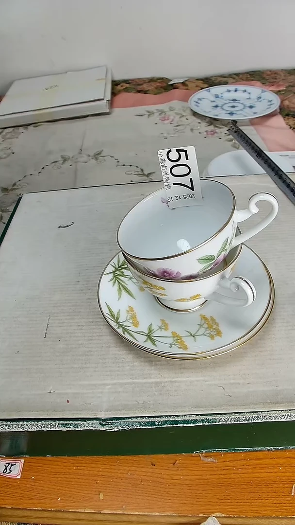 瓷片向***发小淼海外陶瓷工艺品